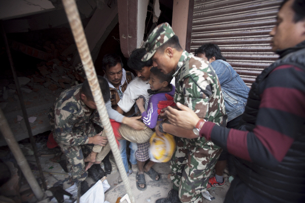 네팔 대지진 긴급구호 현장 ①, 긴급구호 모금 시작(04.27)